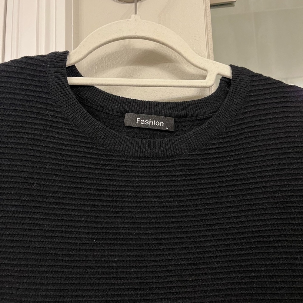 Black Ribbed Women’s LS Top
